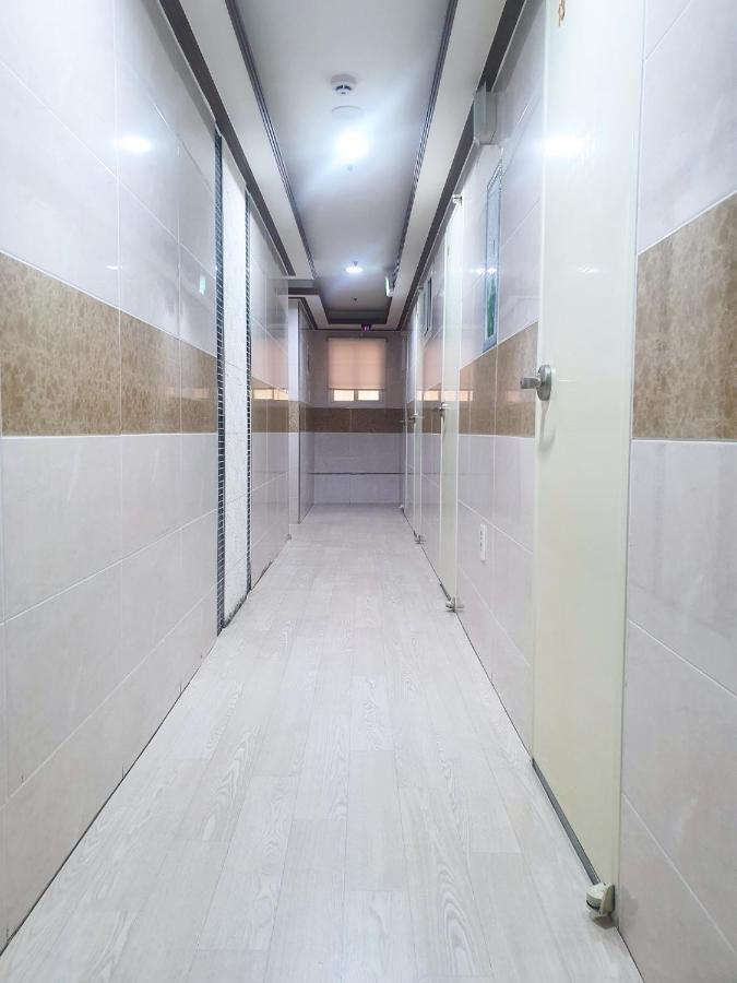 Хостел Hub House Livingtel Сеул Екстер'єр фото