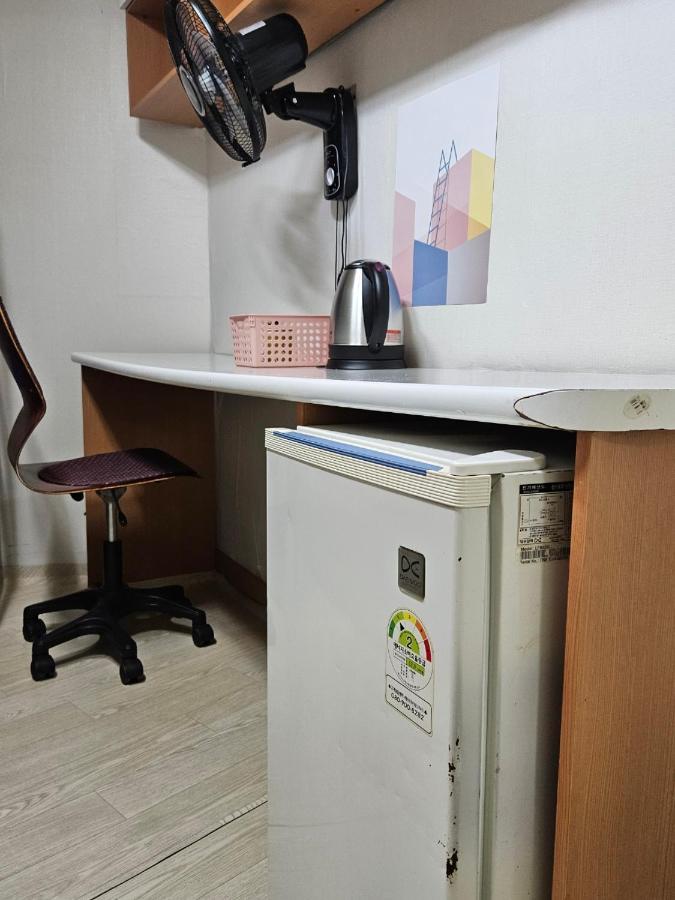 Хостел Hub House Livingtel Сеул Екстер'єр фото