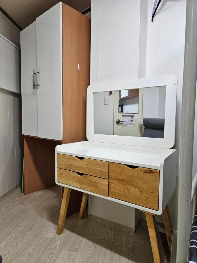 Хостел Hub House Livingtel Сеул Екстер'єр фото